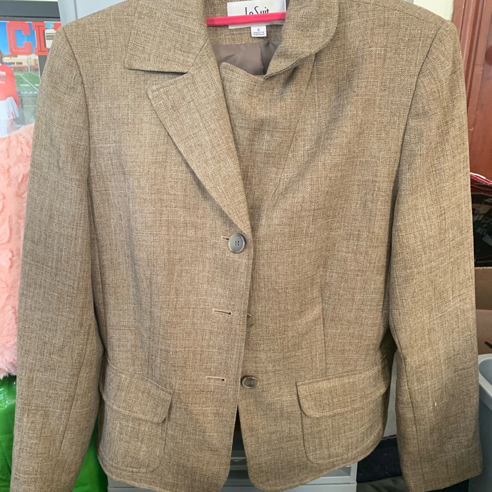 LeSuit Suit Jacket and Skirt